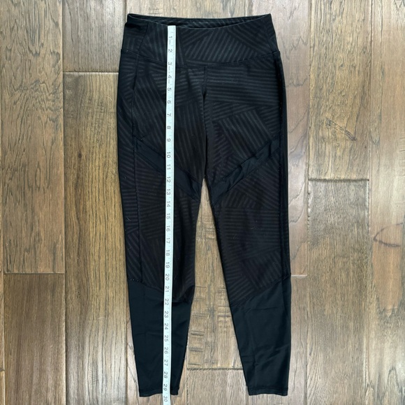 Old Navy Active Leggings - Picture 5 of 8